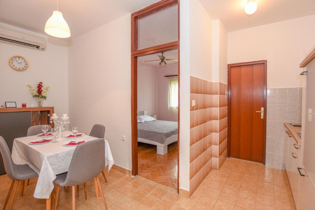 Apartments Kate Pag Town Zewnętrze zdjęcie