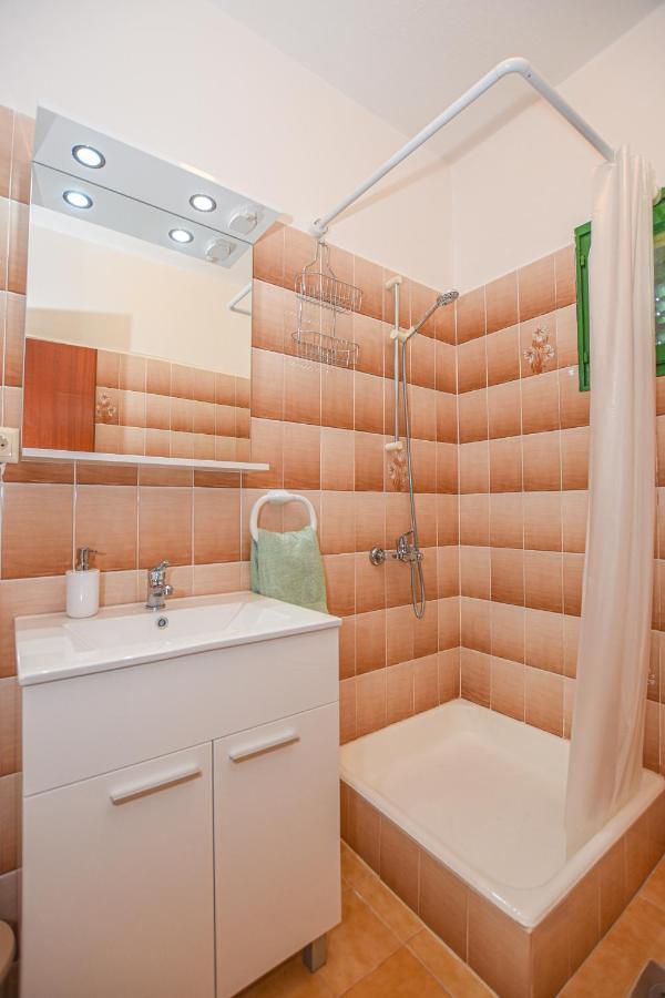 Apartments Kate Pag Town Zewnętrze zdjęcie