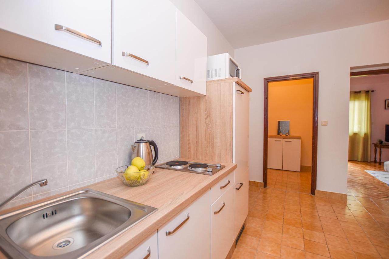 Apartments Kate Pag Town Zewnętrze zdjęcie