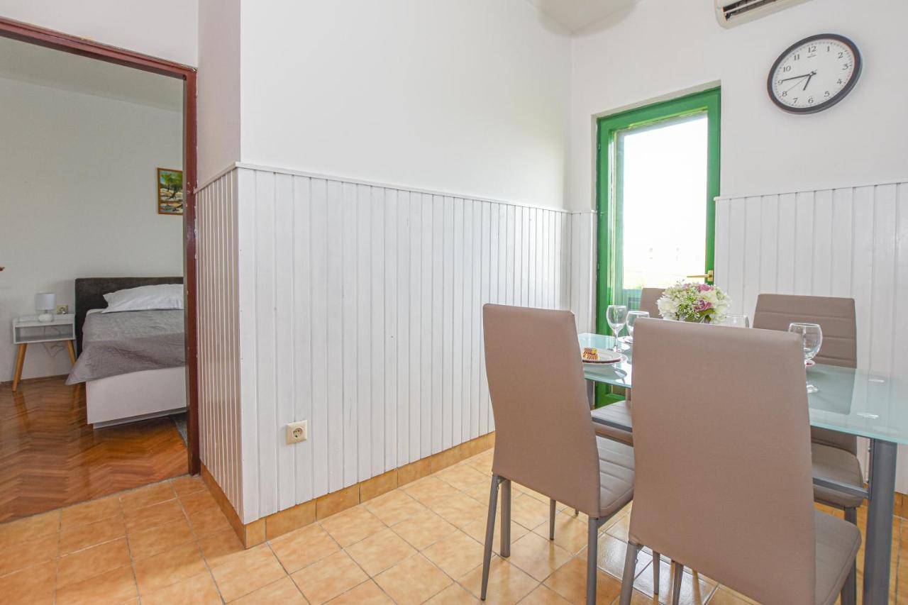 Apartments Kate Pag Town Zewnętrze zdjęcie